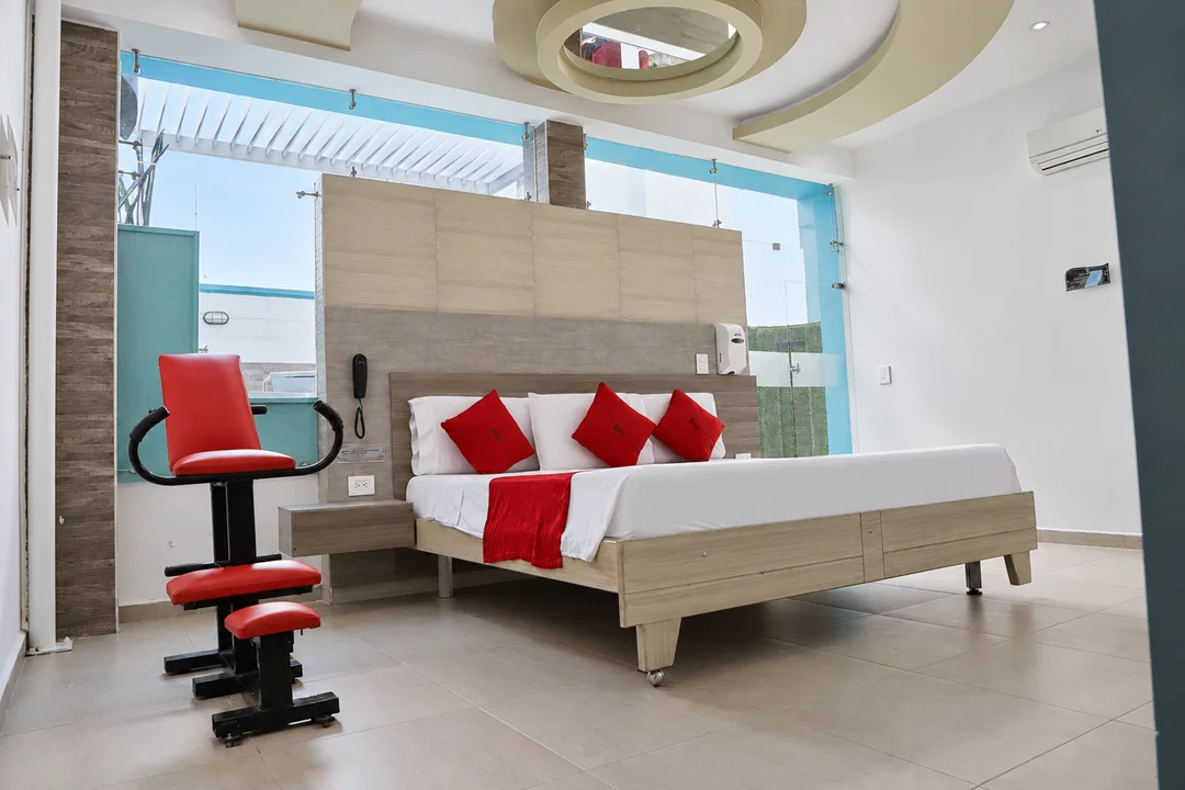 Nivel superior del Dúplex con cama y luz natural